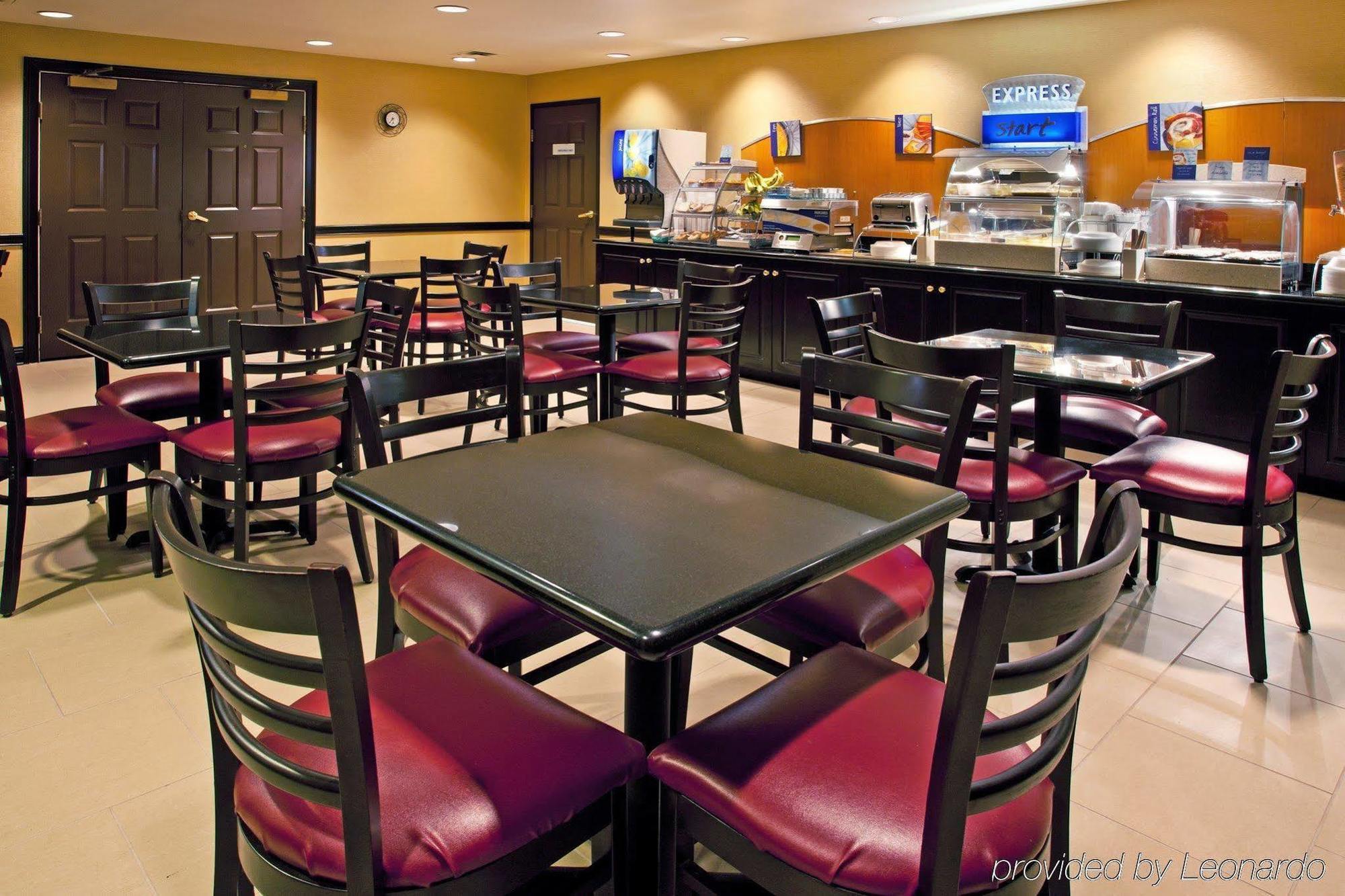 Holiday Inn Express & Suites Columbus East - Reynoldsburg By Ihg Ресторант снимка